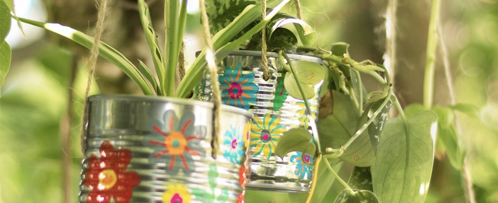 Upcycle your old tins and make some wonderful hanging baskets