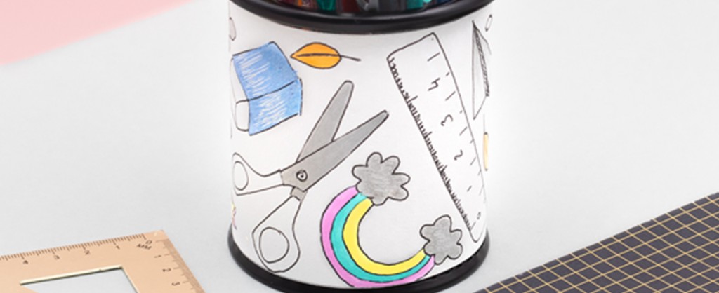 Personalise a pencil pot with Signo rollerball pens