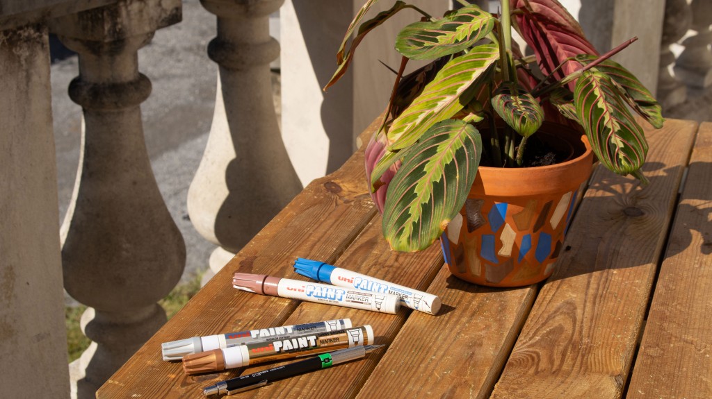 Customise your very own terrazzo-effect pot with Uni PAINT