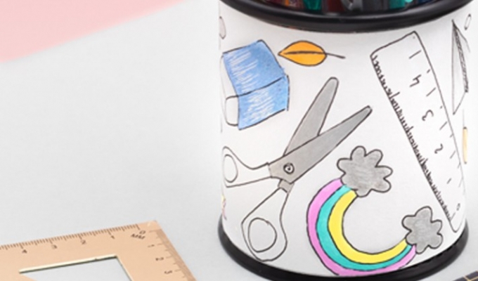 Personalise a pencil pot with Signo rollerball pens