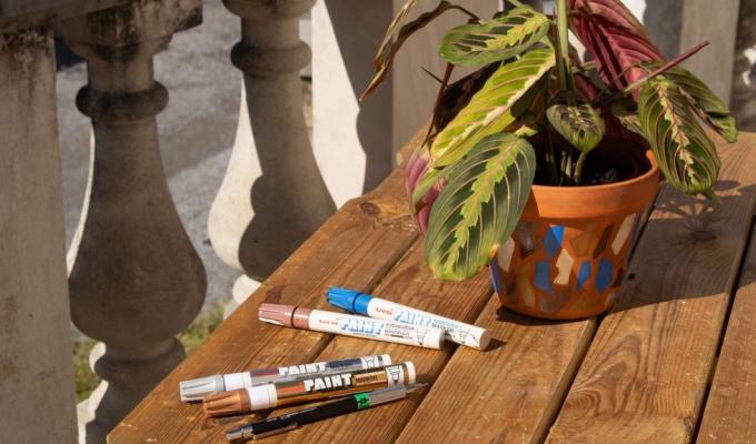 Customise your very own terrazzo-effect pot with Uni PAINT
