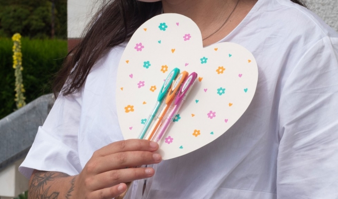 Make your very own fan decorated with SIGNO rollers